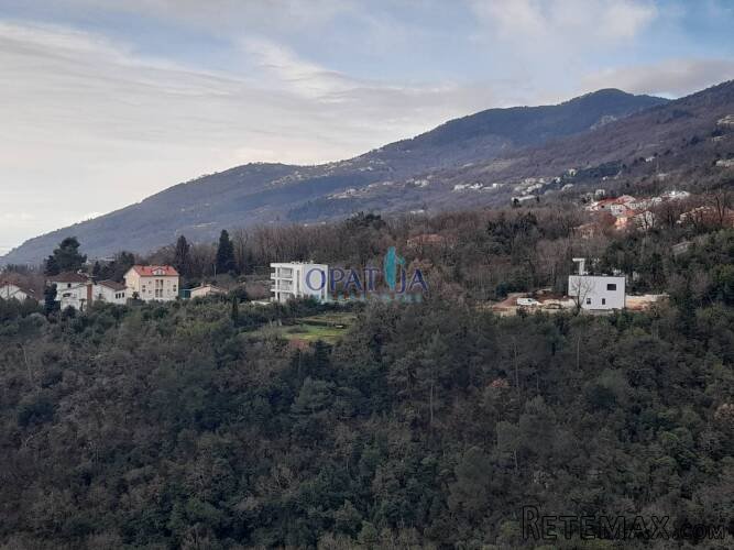 Ičići: stan 2S+DB, 2.kat, 68 m2 + garaža 31 m2 - 3