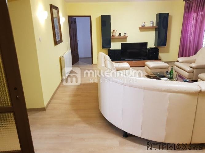 Matulji, Jušići, kuća od 420m2 poslovno stambene namjene - 3