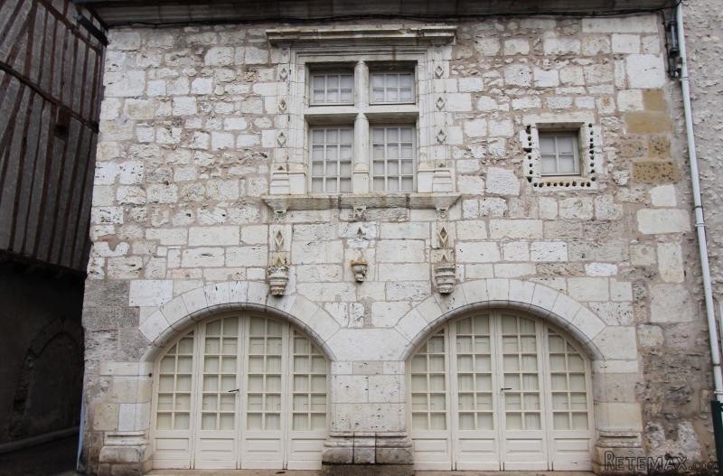 Propriete De Bourg Proche Commerces.. - 2