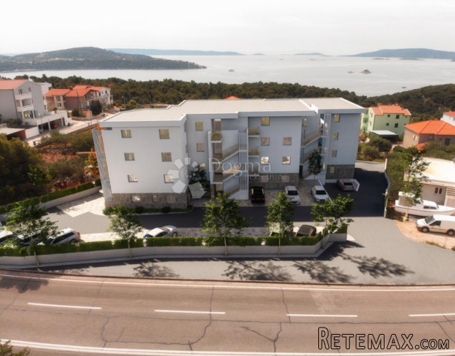S20 - PENTHOUSE U NOVOGRADNJI SA NEOMETANIM POGLEDOM NA MORE - 3