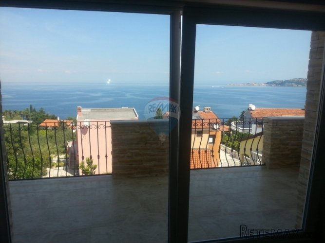 STAN 85M2 NA ATRAKTIVNOJ LOKACIJI,150m OD MORA,POGLED - 3
