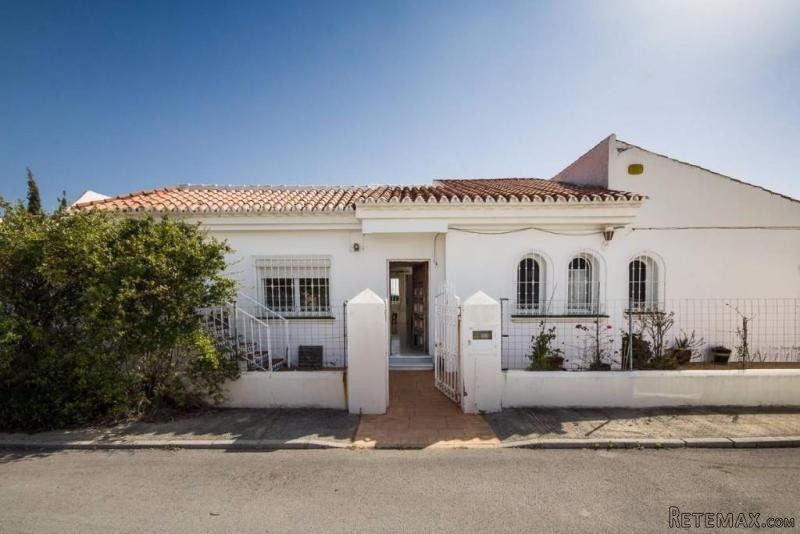 2 bedroom detached villa for sale