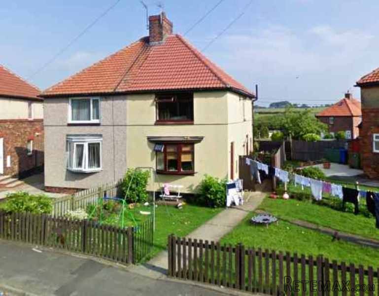 3 bedroom, Semi-detached House house..
