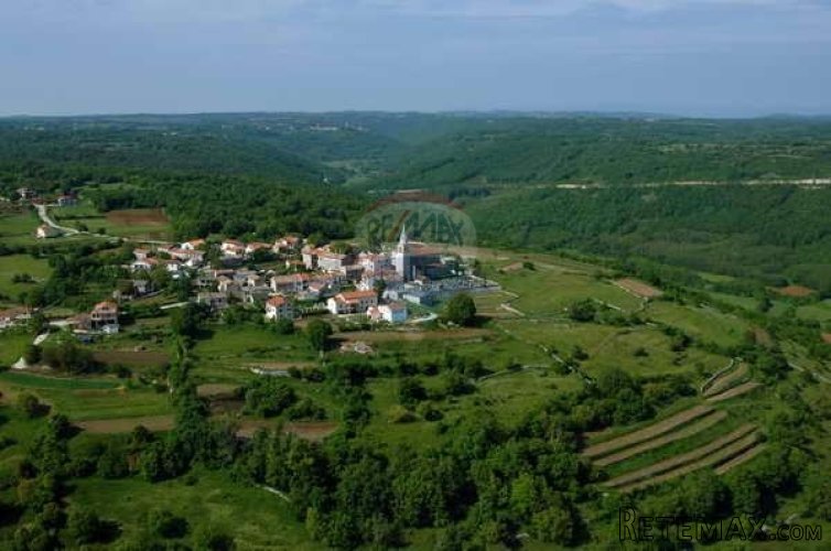 KRINGA:NA POLJOPRIVREDNO ZEMLJIŠTE - 2