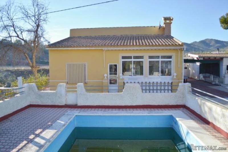 Amazing value nice pool (Ref. PV422)