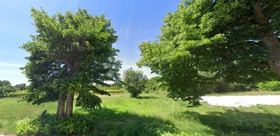 Istra, Marčana, građevinsko zemljište 3904 m2