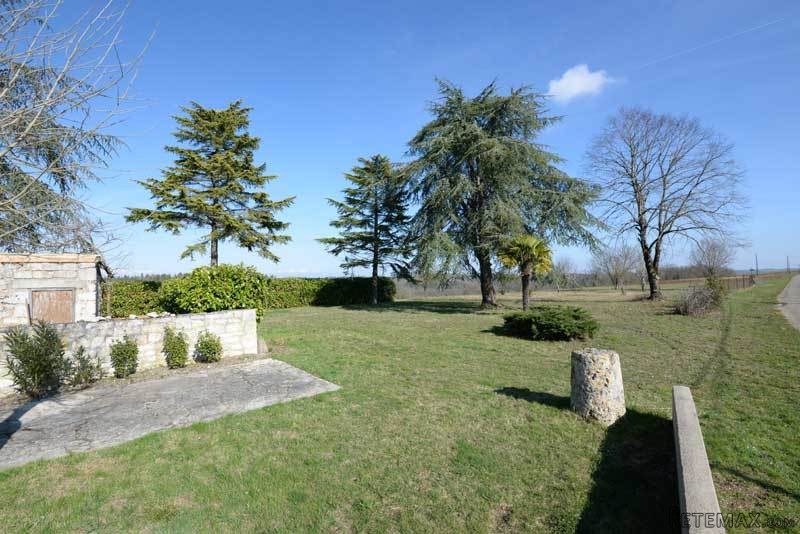 Large Stone Farmhouse In 3 Acres.. - 2