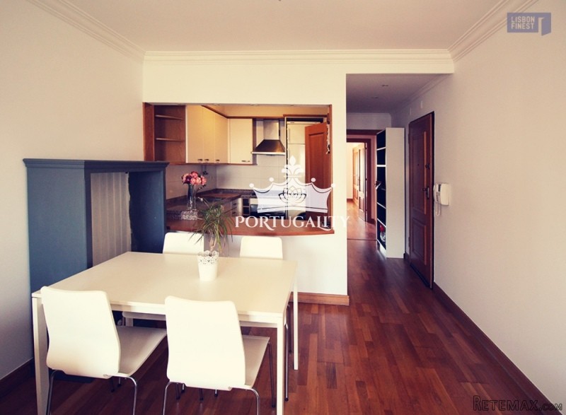 One Bedroom Apartment With Parking Near..