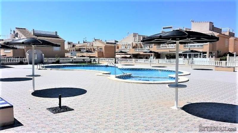2 Bedroom 1 Bathroom Bungalow In..