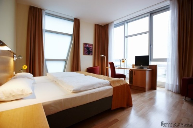 Operator free hotel for sale, close to..