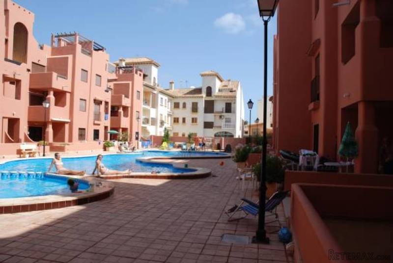 2 Bedroom 1 Bathroom Apartment In..