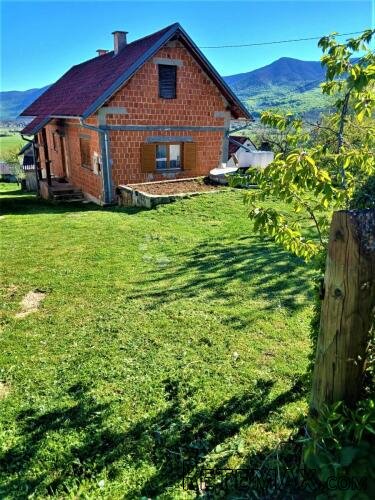 KUĆA POD PLJEŠREVICOM