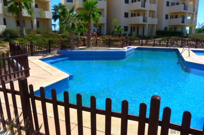 2 Bedrooms Apartment For Sale