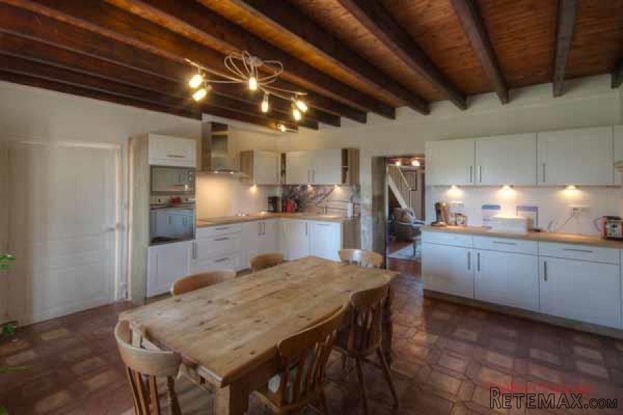 Souvigné (79) - Immaculate 5 bed/5 bath farmhouse, large.. - 6