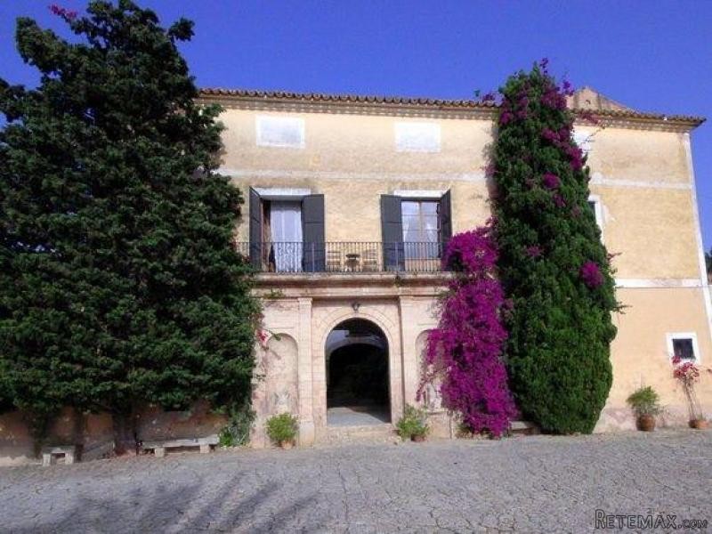 12 bedroom Manor House For Sale:..