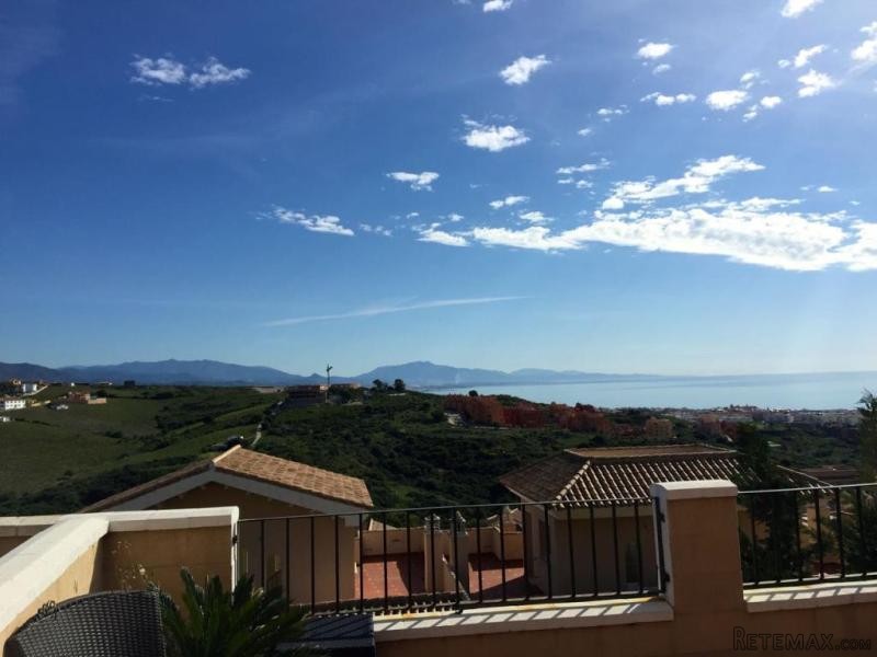 3 bedroom town house for sale - 2