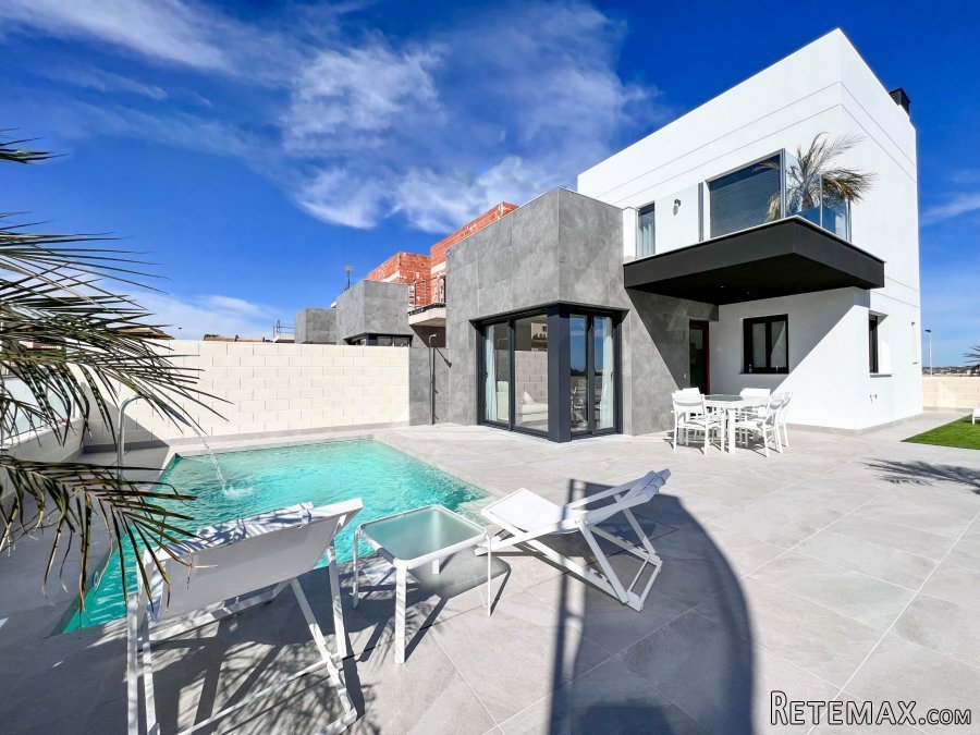 Los Altos is located just minutes from the prestigious..