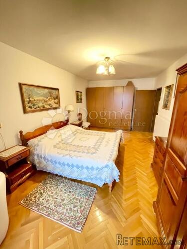 KOSTRENA, KUĆA NA IZVRSNOJ LOKACIJI S POGLEDOM NA MORE - 9
