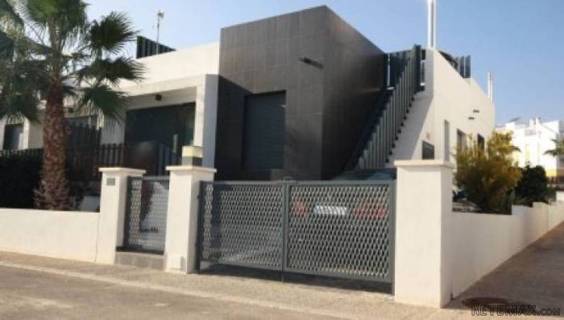 2 Bedroom 2 Bathroom Townhouse In..
