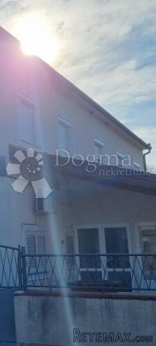Kuća sa 6 apartmana - 2