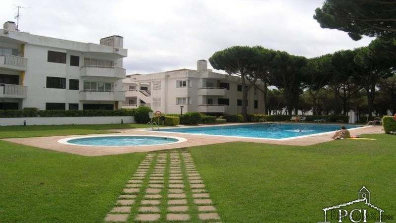 Very nice apartment located within a..