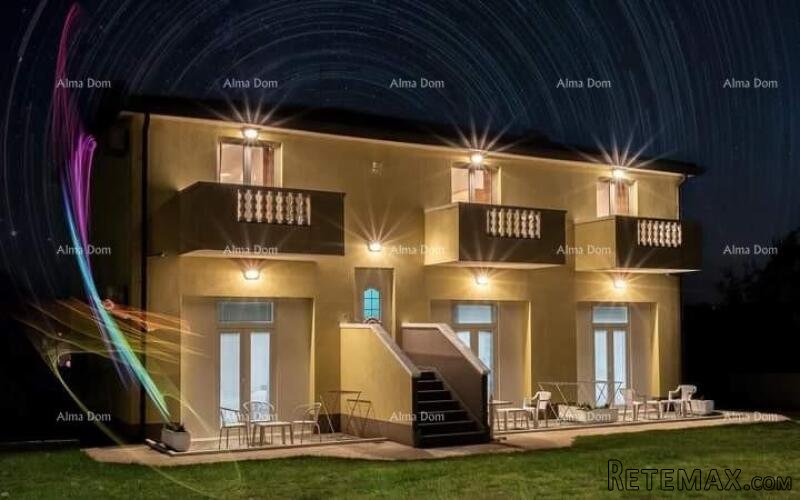 Umag. Lijepa kuća sa šest apartmana. - 3