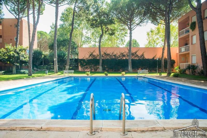 /119 Apartment with communal pool in..