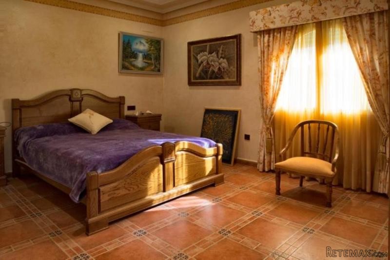 Detached villa with annex on edge of.. - 2