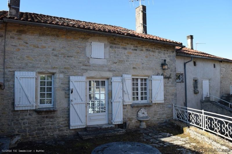 Old Stone House Offering 4 Bedrooms...