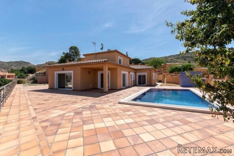 4 Bedrooms - Chalet - Alicante - For..