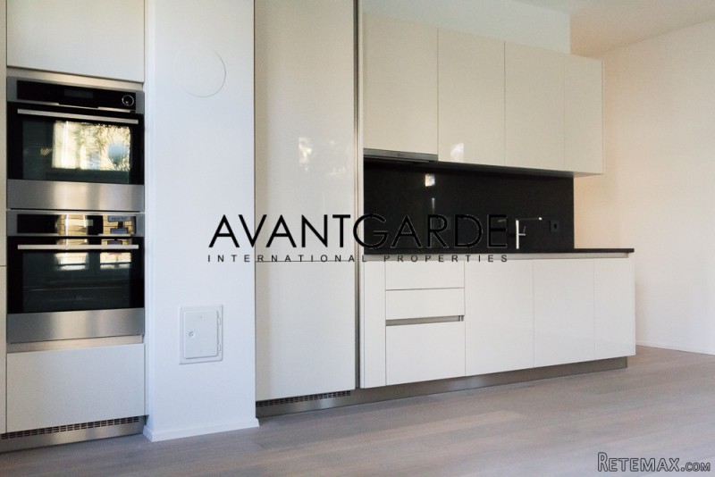 Exclusive apartment in unique park..