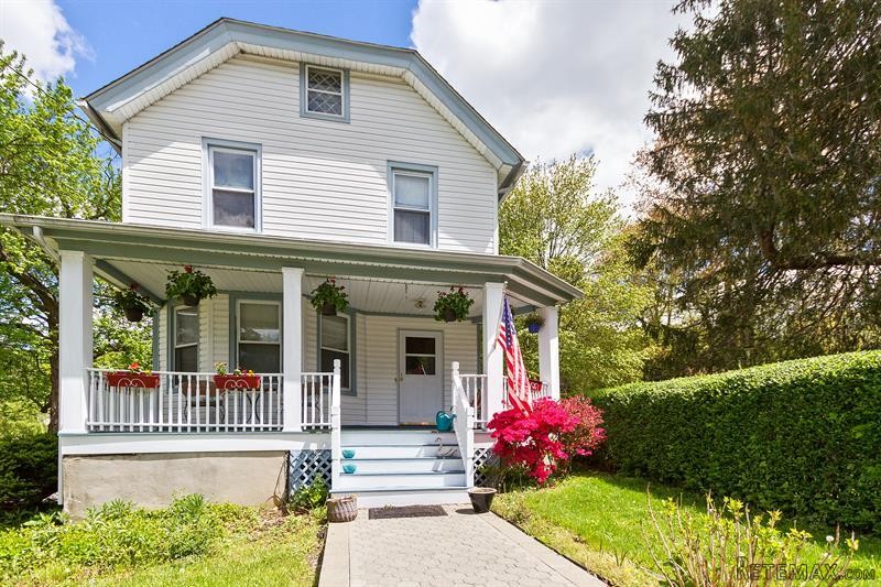 3 bedroom House For Sale: 523 King..