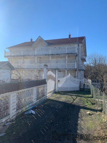 Kuca na prodaju-Mladenovac