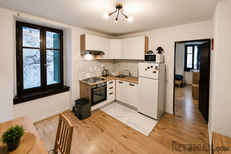 Rovinj Stari Grad - Dugoročni najam 2S+DB | Namješten stan n