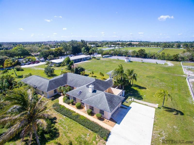 5 bedroom Residence For Sale:..