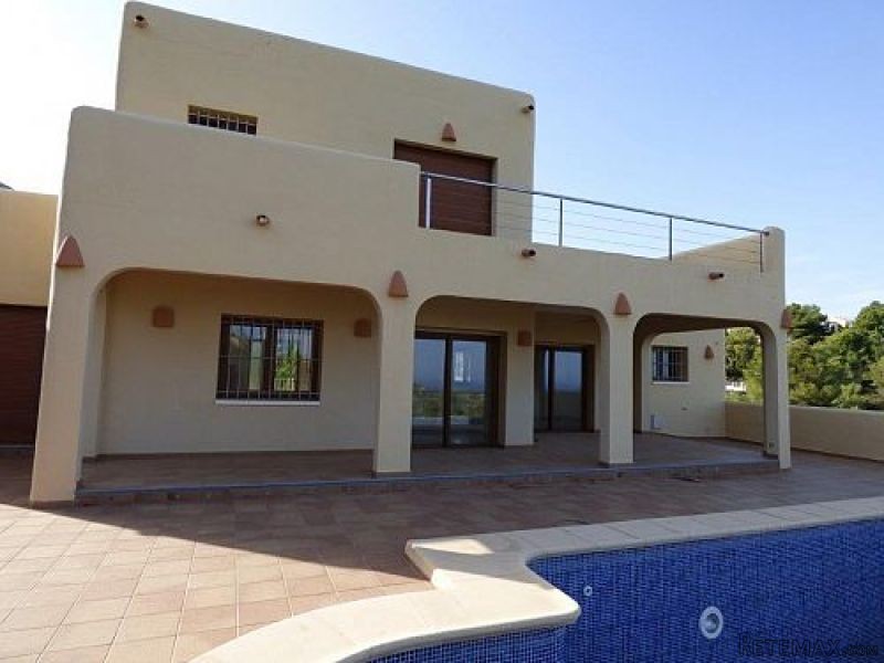3 Bedrooms - Casa - Alicante - For Sale