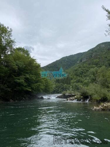 Brod na Kupi, građevinski teren veličine 1917 m2