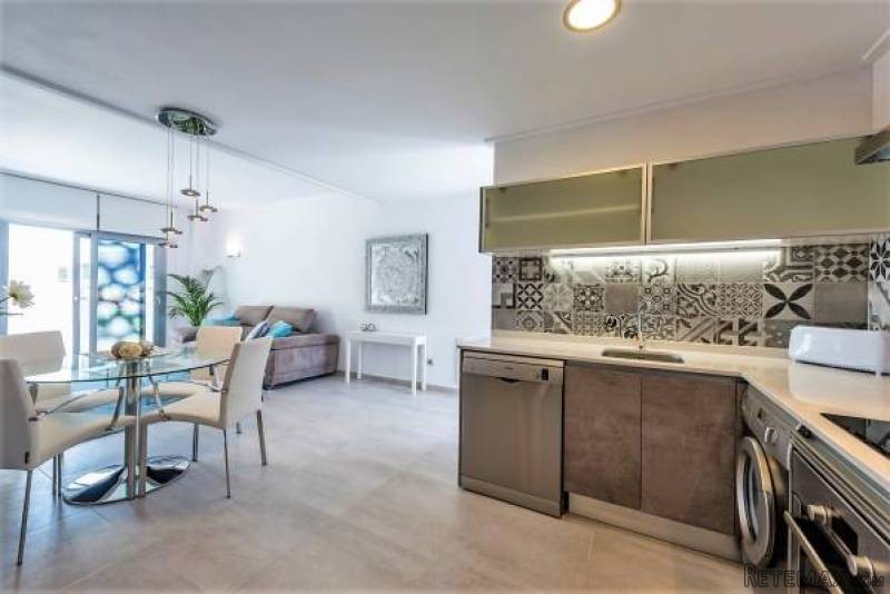 3 Bedroom 2 Bathroom Bungalow In..