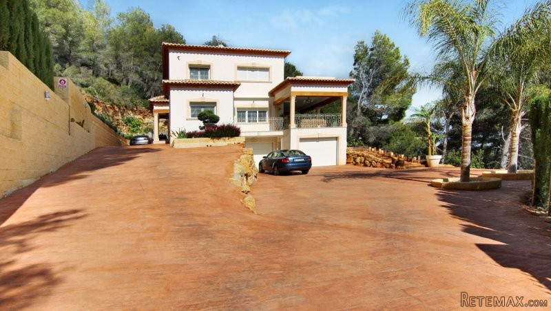 Luxury 5 Bedroom 5 Bathroom Family.. - 2