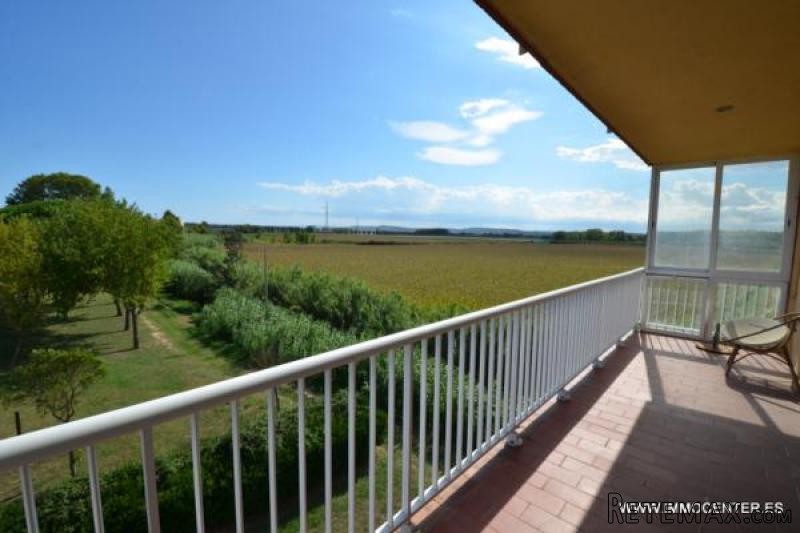 SANT PERE PESCADOR: Apartment with..