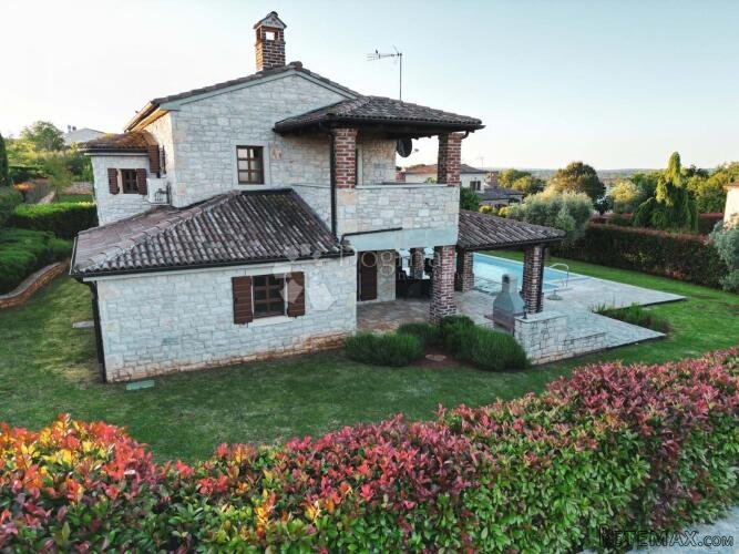 JEDNA OD 10 VILA-KOMPLEKS-HERAKI-POREČ - 2