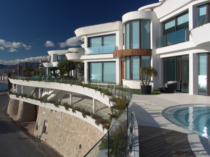 Exclusive Designer Luxury Villa - 2