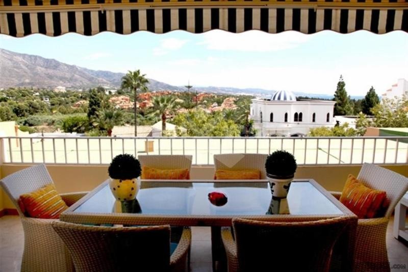 Apartment For Sale In Nueva Andalucia..