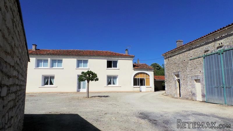 Charming 3-Bedroom Country House
