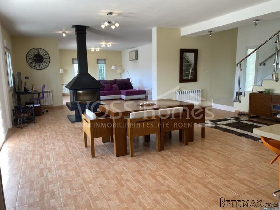 NEW & EXCLUSIVE LISTING TO VOSS HOMES - A huge, luxury.. - 15