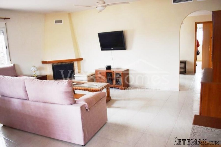 NEW & EXCLUSIVE TO VOSS HOMES - A spacious, light & airey.. - 16
