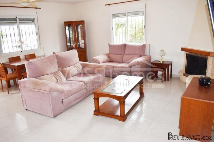 NEW & EXCLUSIVE TO VOSS HOMES - A spacious, light & airey.. - 18