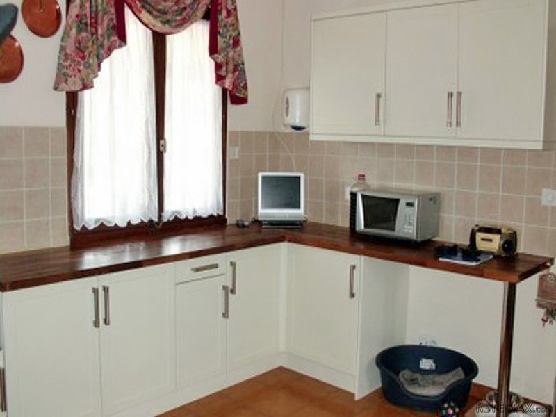 Excellent 3-Bedroomed Single-Storey.. - 2