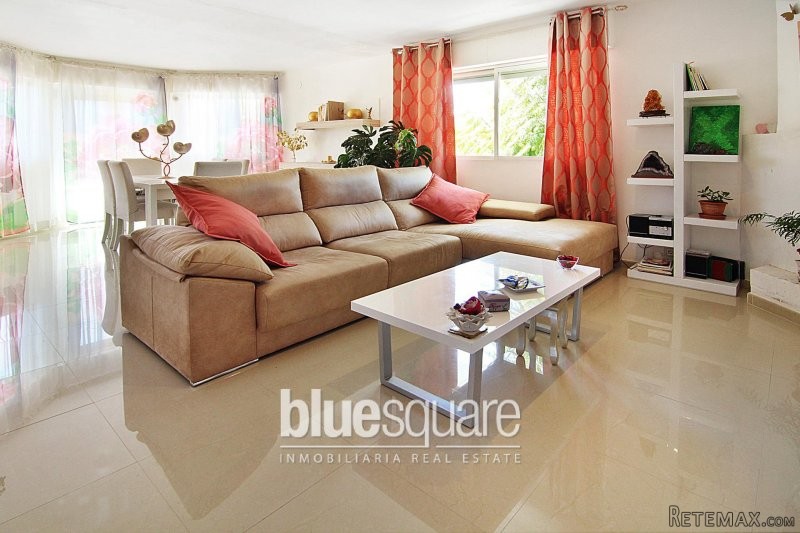 Lovely 9-Bedroom Villa in Calpe Centre