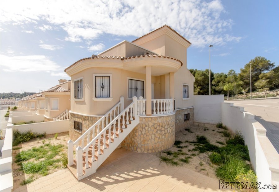 The Costa Blanca and its micro climate offer the quality of..